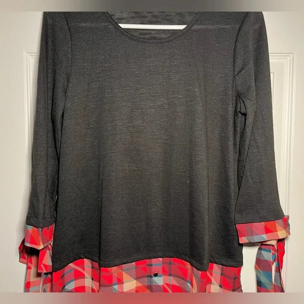 Notations Size Small Black Red Plaid Split Hem Bl… - image 4
